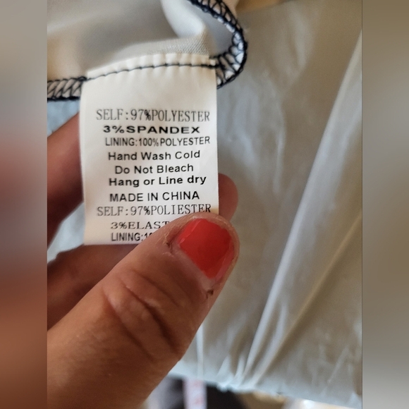 Chic Backless Floral Dress in Navy, Size Large - Picture 4 of 5